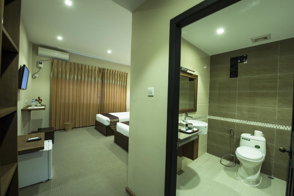 Sky View Hotel Баган Екстериор снимка