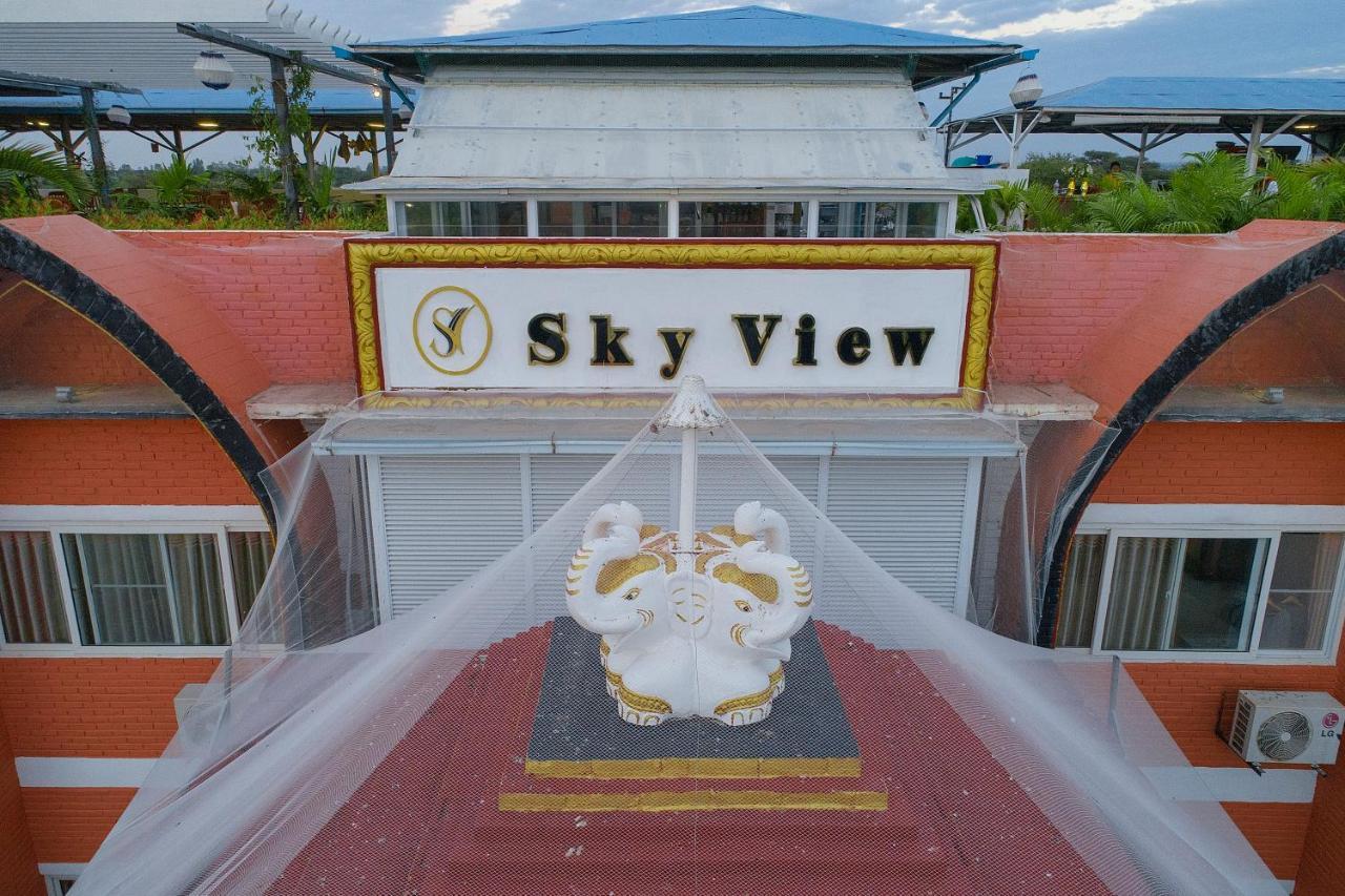 Sky View Hotel Баган Екстериор снимка