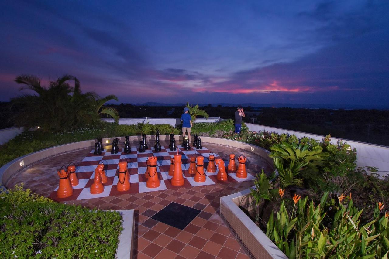 Sky View Hotel Баган Екстериор снимка