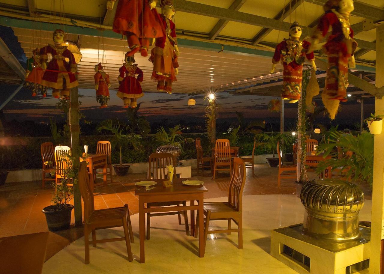 Sky View Hotel Баган Екстериор снимка