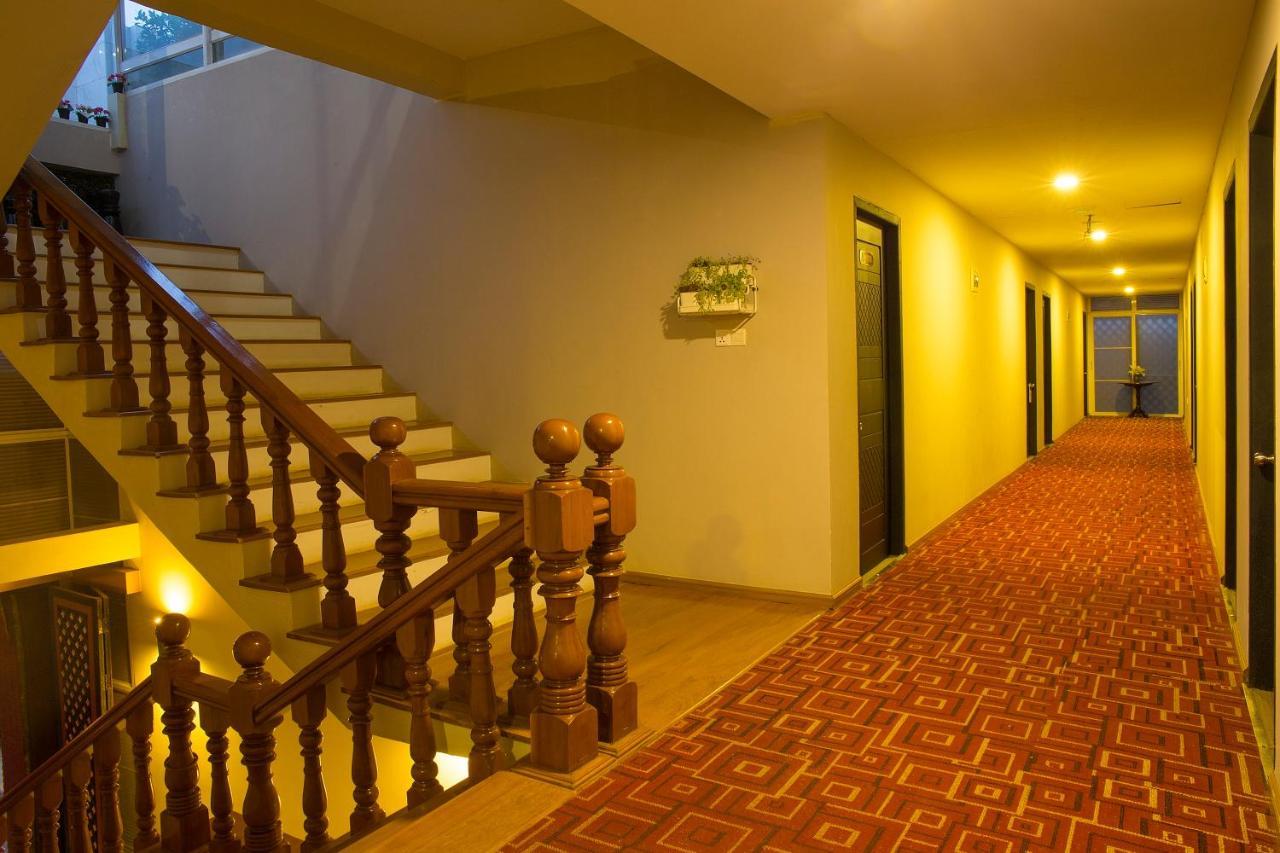 Sky View Hotel Баган Екстериор снимка