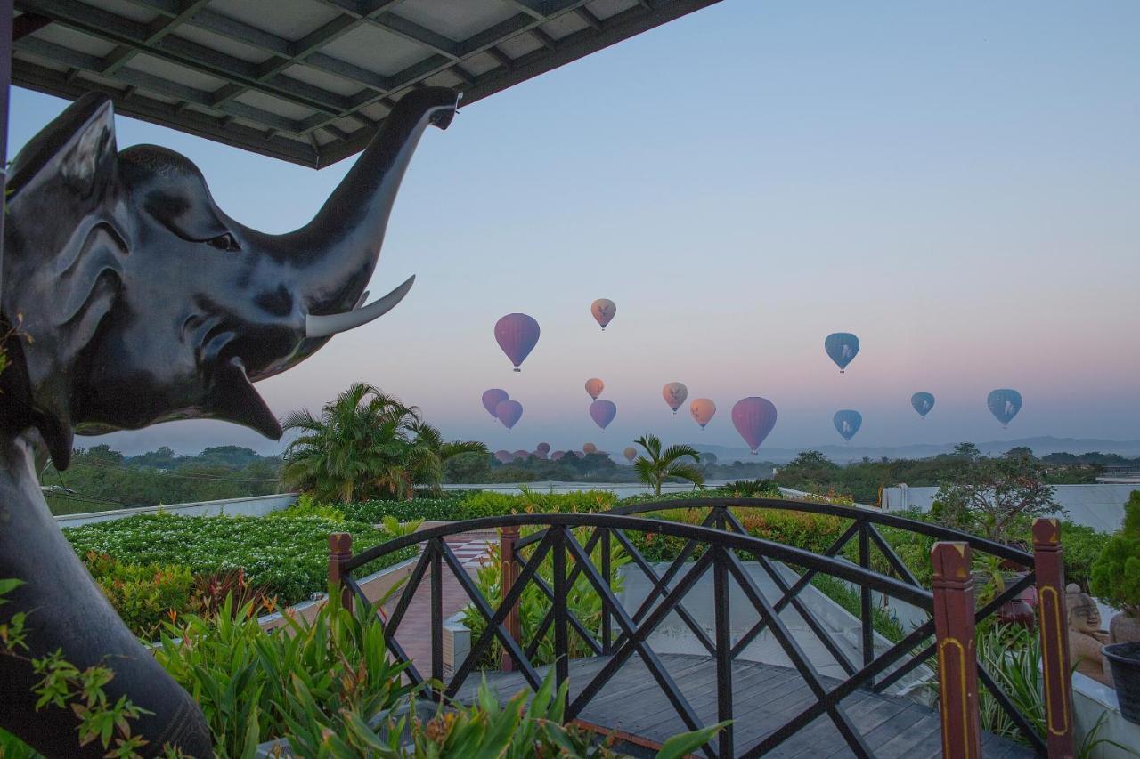 Sky View Hotel Баган Екстериор снимка