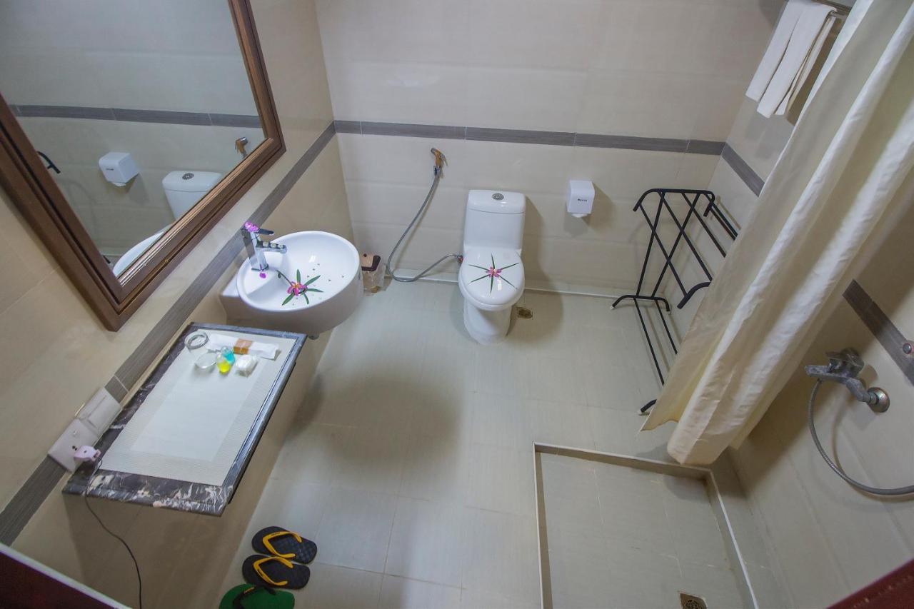 Sky View Hotel Баган Екстериор снимка