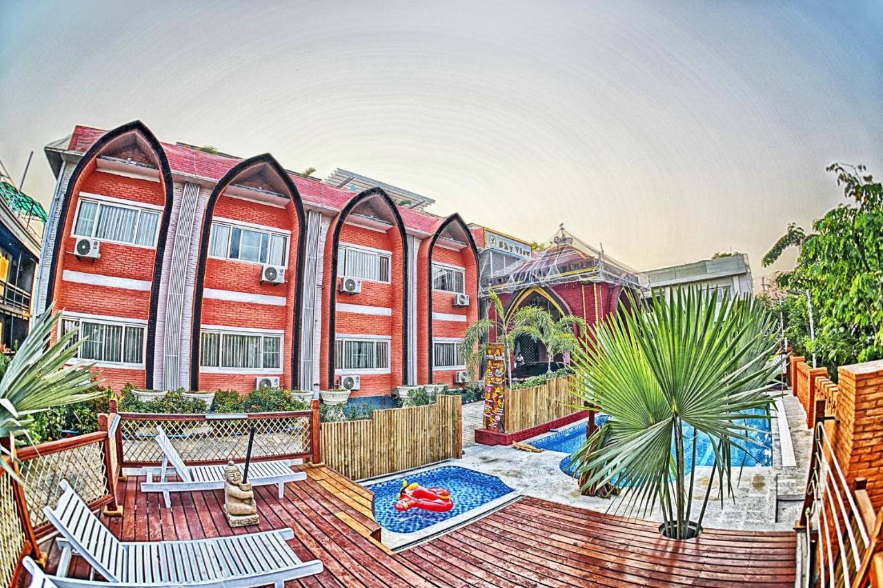 Sky View Hotel Баган Екстериор снимка